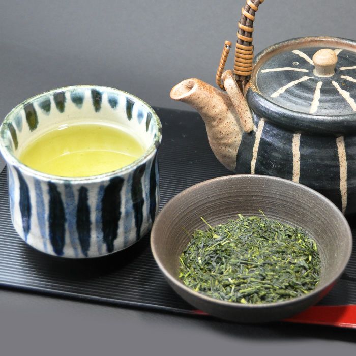静岡茶 上級煎茶 遠州森のお茶屋さん厳選 「深山」100g | セレクトフード